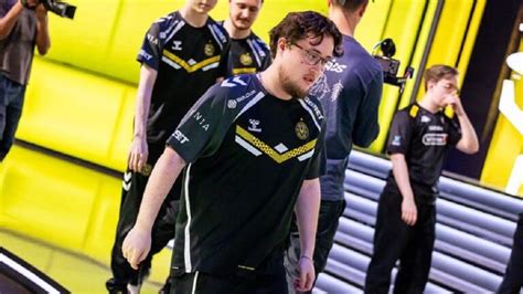 Bet on Counter Strike esports with the best odds .